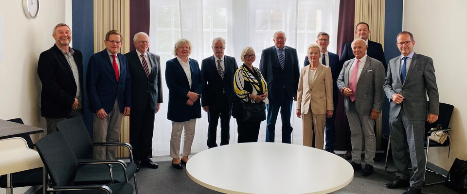 Verabschiedung langjähriger ehrenamtlicher Richterinnen und Richter beim Finanzgericht Münster