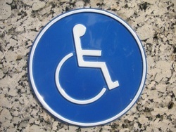 Parkschild für Rollstuhlfahrer (Pressesprecher LG Aachen)
