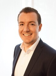 Dr. Christian Sternberg Dr. Christian Sternberg